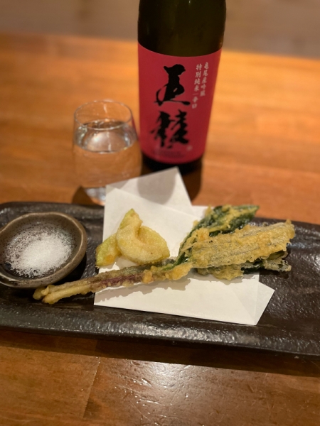 ぎ